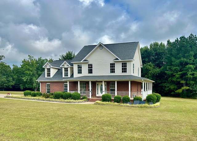 Property at 110 Lakes Drive South, Oxford, MS 38655, 4 beds, 2.5 baths
