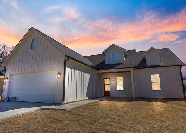 Property at 1016 Lily Ln, Oxford, MS 38655, 3 beds, 2 baths