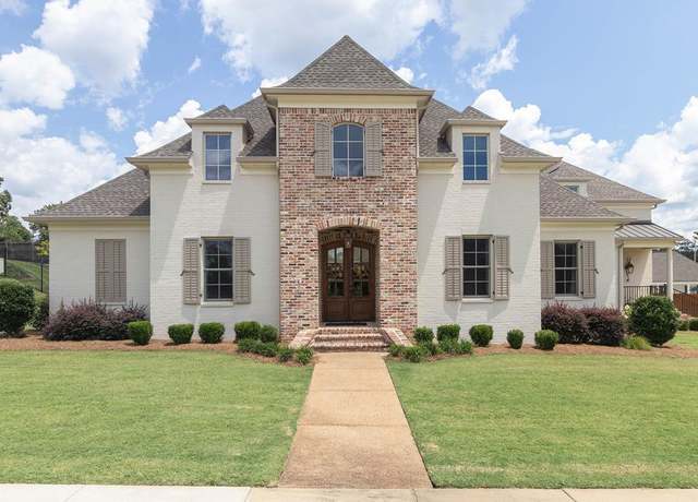 Property at 1002 Morris Dr, Oxford, MS 38655, 5 beds, 4.5 baths