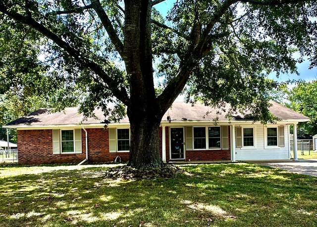 Property at 231 Greenbriar Cir, Pontotoc, MS 38863, 4 beds, 2 baths