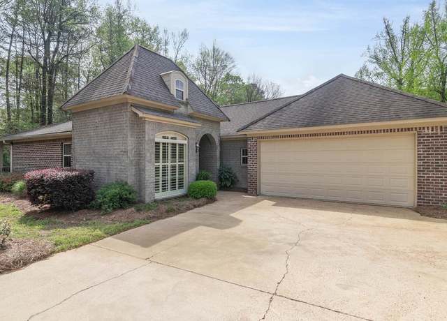 Property at 120 L'acadian, Oxford, MS 38655, 3 beds, 2 baths