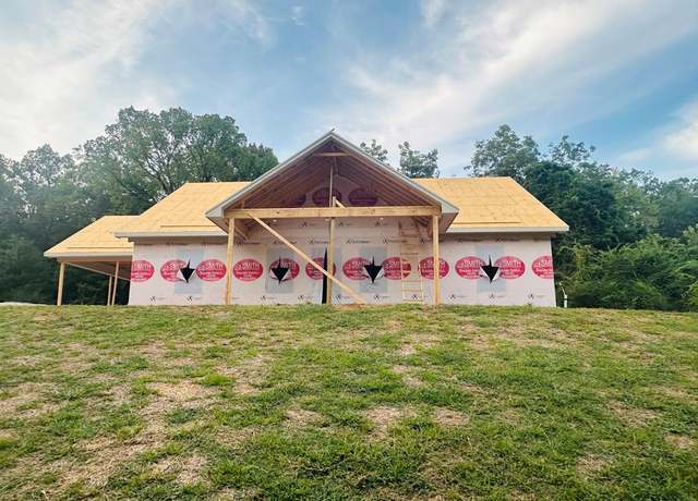 Property at 28 West Long St, Abbeville, MS 38601, 3 beds, 2 baths