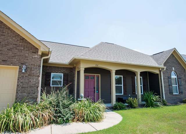 Property at 717 Savannah Dr, Oxford, MS 38655, 3 beds, 2 baths
