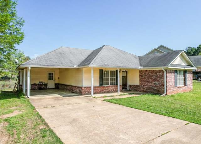 Property at 219 Salem Rd, Oxford, MS 38655, 3 beds, 2 baths