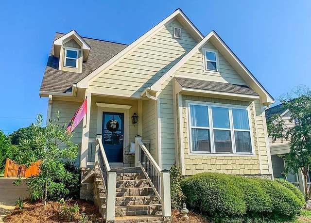 Property at 137 Edgewood Blvd, Oxford, MS 38655, 3 beds, 2 baths