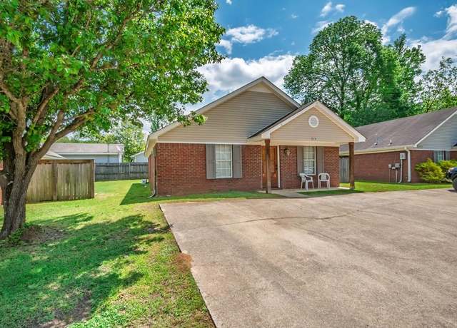 Property at 215 Cotton Creek Cv, Oxford, MS 38655, 3 beds, 3 baths