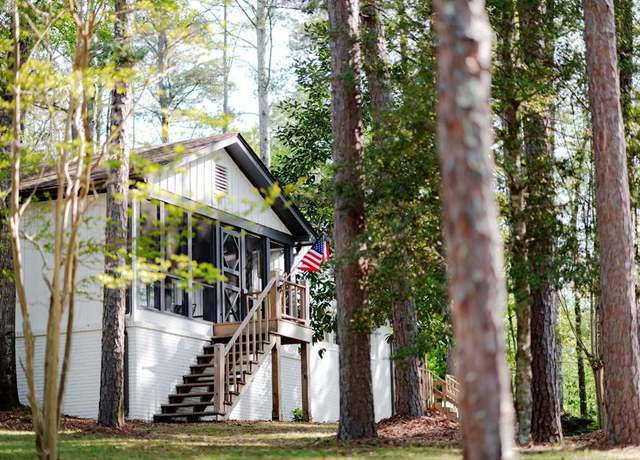 Property at 560 Cr 275, Water Valley, MS 38965, 3 beds, 2.5 baths