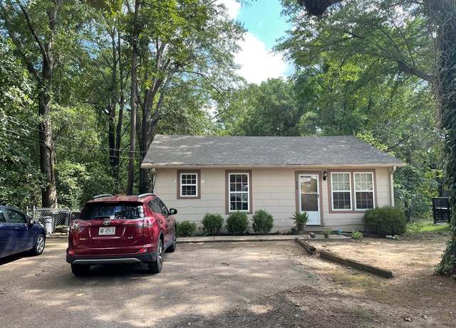 Property at 908 Cleveland Ave, Oxford, MS 38655, 2 beds, 2 baths