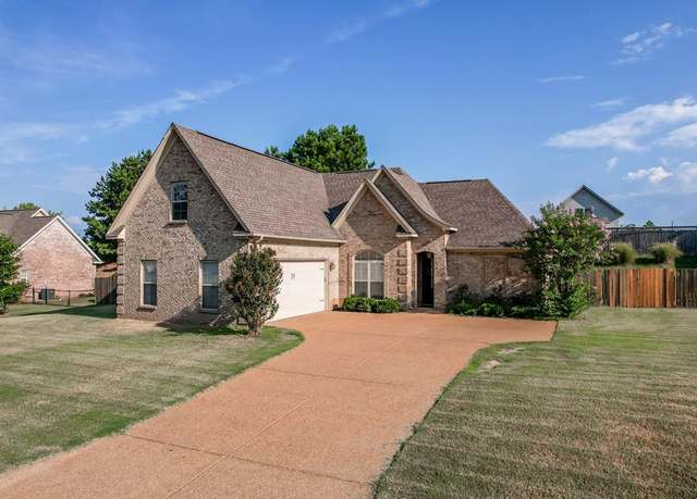 Property at 1229 Westbrook Dr, Oxford, MS 38655, 4 beds, 3 baths