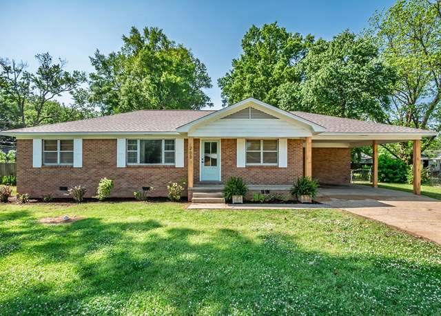 Property at 203 James St, Batesville, MS 38606, 3 beds, 1 bath