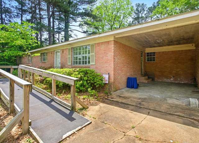 Property at 180 Hwy 30 E, Oxford, MS 38655, 4 beds, 2.5 baths