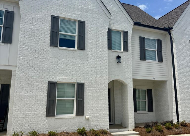 Property at 576 Meadow Crest Cir, Oxford, MS 38655, 3 beds, 3.5 baths