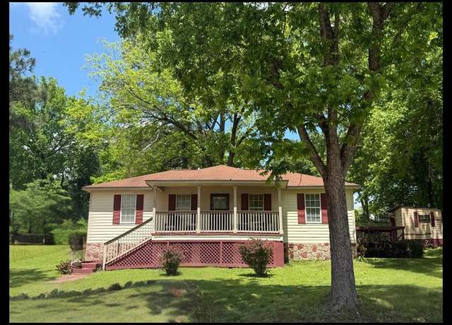 Property at 403 Calhoun St, Water Valley, MS 38965, 3 beds, 2 baths