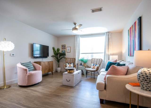 Property at 514 Jackson Avenue Unit #204, Oxford, MS 38655, 3 beds, 3 baths