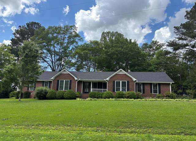 Property at 410 Longview Dr, New Albany, MS 38652, 5 beds, 3 baths