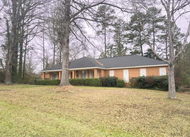 Property at 119 Lacy St, Calhoun City, MS 38916, 4 beds, 3 baths