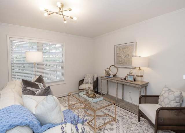 Property at 701 Park Ln, Oxford, MS 38655, 2 beds, 1.5 baths