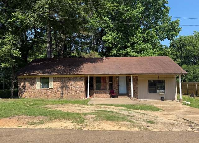Property at 1502 Eckford, Water Valley, MS 38965, 3 beds, 1 bath