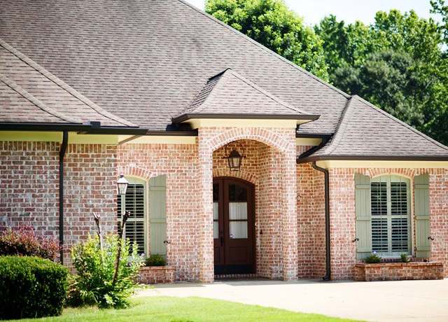 Property at 611 Berkeley Ct, Oxford, MS 38655, 3 beds, 2 baths