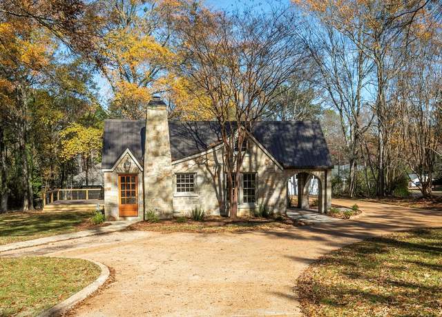 Property at 305 Washington Avenue Ext, Oxford, MS 38655, 4 beds, 4 baths