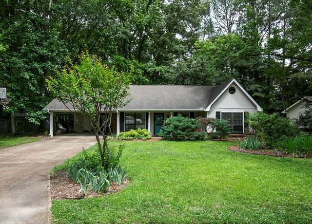 Property at 3327 Whippoorwill Ln, Oxford, MS 38655, 3 beds, 2 baths