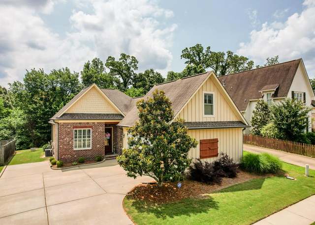 Property at 506 Canterbury, Oxford, MS 38655, 3 beds, 2 baths