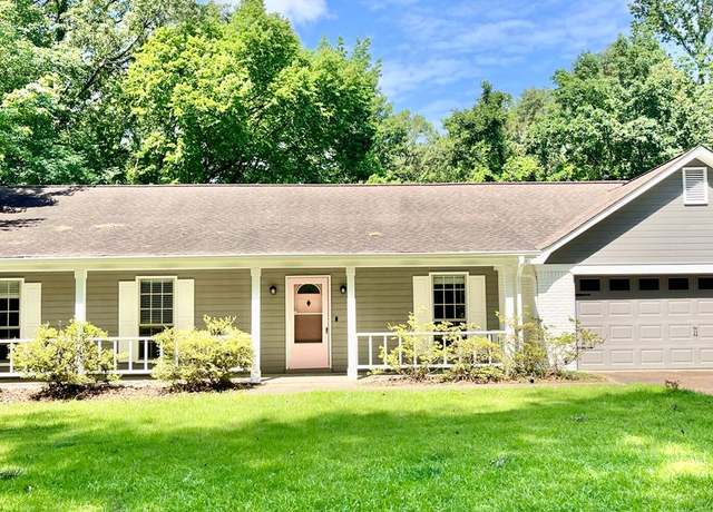 Property at 1903 College Hill Road (cr 102), Oxford, MS 38655, 3 beds, 2 baths