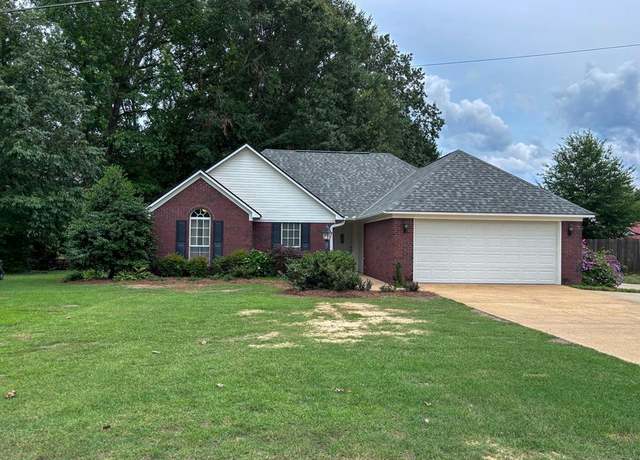 Property at 113 N Shelbi Dr, Oxford, MS 38655, 3 beds, 2 baths
