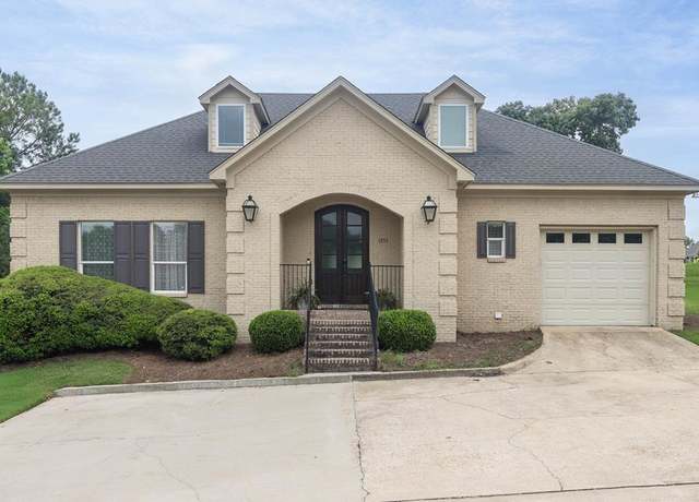 Property at 1635 Grand Oaks Blvd, Oxford, MS 38655, 4 beds, 3.5 baths