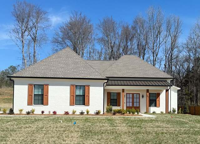 Property at 118 Merion Blvd, Oxford, MS 38655, 4 beds, 3 baths