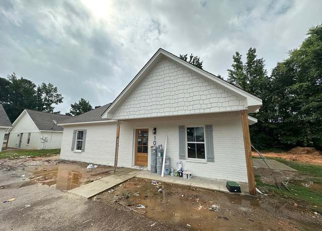 Property at 107 Morgan Ln, Oxford, MS 38655, 3 beds, 2 baths