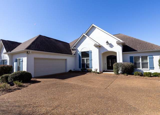Property at 307 Centerpointe Dr, Oxford, MS 38655, 4 beds, 3.5 baths