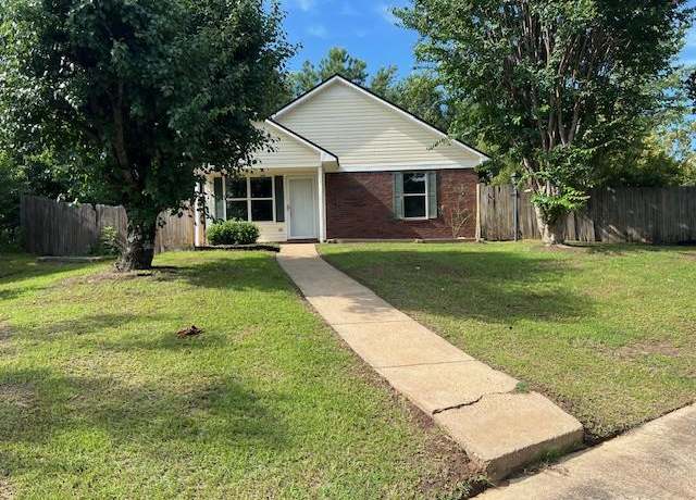 Property at 1205 Van Dorn, Oxford, MS 38655, 2 beds, 2 baths