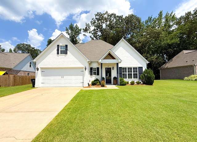 Property at 427 Elizabeth Ct, Oxford, MS 38655, 3 beds, 2.5 baths