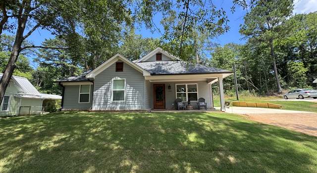 Photo of 120 Clay St, Water Valley, MS 38965