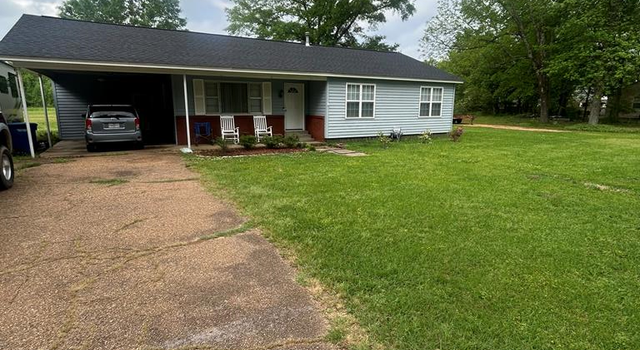 Photo of 321 Panola Ave, Batesville, MS 38606
