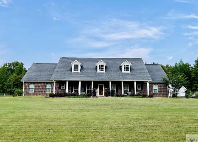Property at 26 Oak Haven Dr, Texarkana, TX 75501, 5 beds, 4 baths
