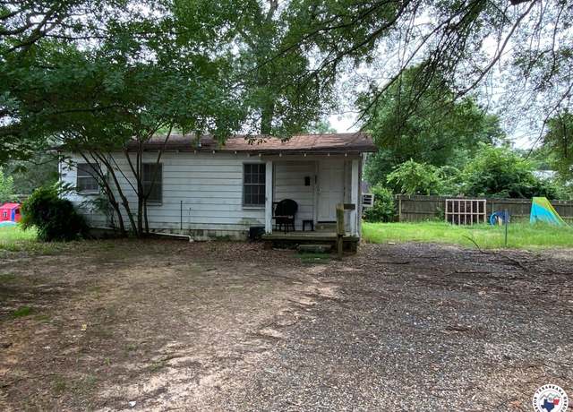 Property at 410 E 25th St, Texarkana, AR 71854, 2 beds, 1 bath