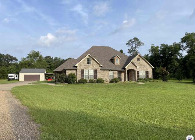 Property at 701 Tri State Rd, Texarkana, TX 75501, 4 beds, 3 baths