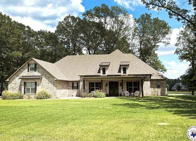 Property at 180 Firefly Ln, Red Lick, TX 75503, 3 beds, 3.5 baths