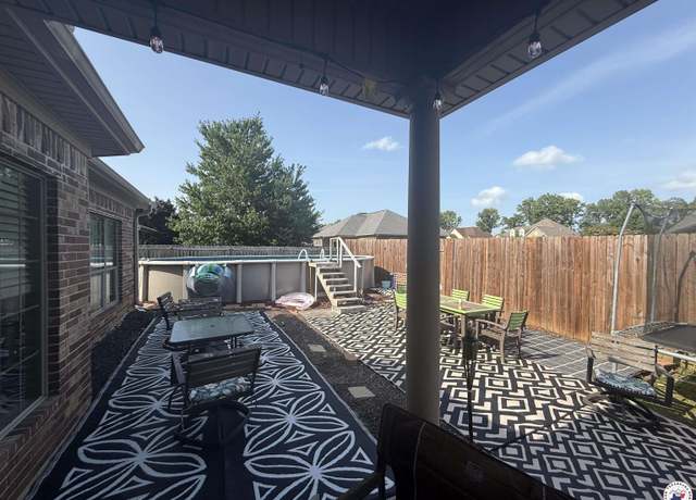 Property at 6 Irongate Dr, Texarkana, TX 75503, 4 beds, 2.5 baths
