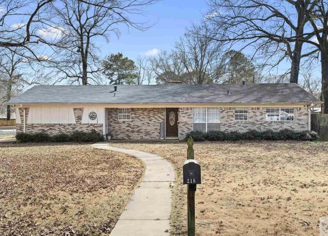 Property at 218 Redwood Dr, Texarkana, TX 75501, 2 beds, 1.5 baths