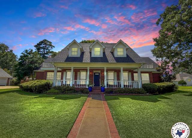 Property at 7109 Forest Oak Dr, Texarkana, AR 71854, 3 beds, 2.5 baths