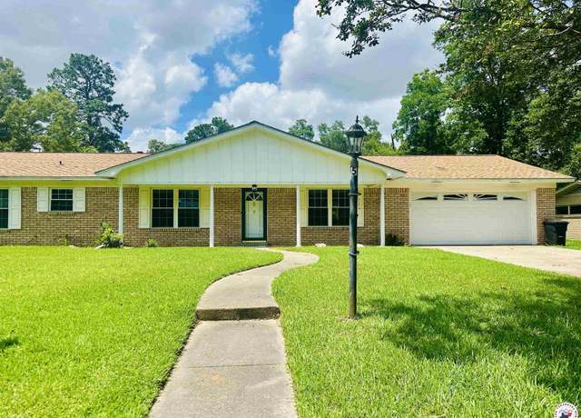 Property at 5 Arnold Dr, Texarkana, AR 71854, 3 beds, 2.5 baths