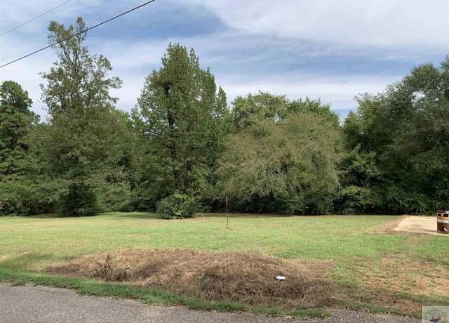 Property at 1014 Franklin St, Queen City, TX 75572