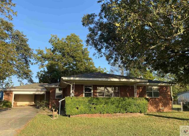 Property at 2801 Chelf Rd, Texarkana, TX 75501, 2 beds, 1 bath