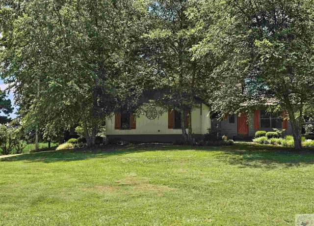 Property at 172 Hempstead 9, Hope, AR 71801, 3 beds, 2 baths