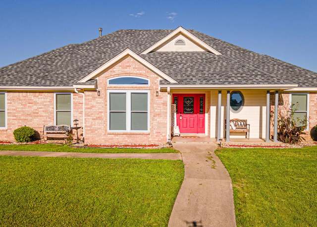Property at 20 Pecos Pl, Wake Village, TX 75501, 4 beds, 2 baths