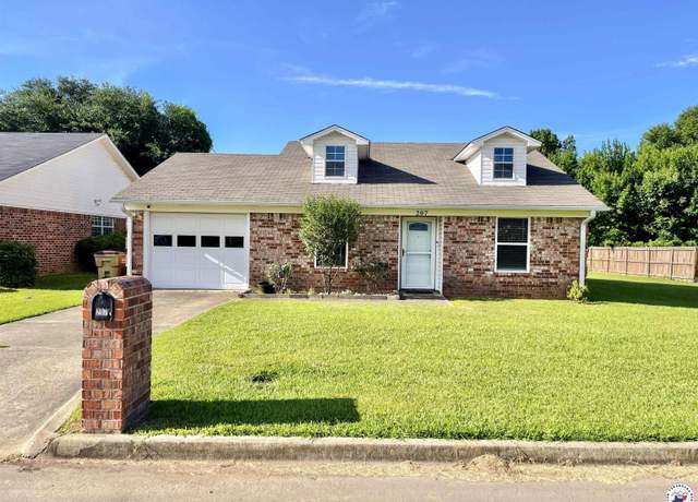 Property at 207 Wilder Dr, Hooks, TX 75561, 3 beds, 2 baths