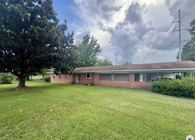 Property at 6503 Summerhill Rd, Texarkana, TX 75503, 2 beds, 2.5 baths
